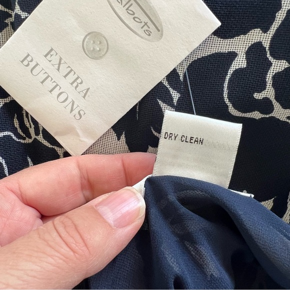 Talbots Vintage Navy Blue & White Floral Wrap Midi Skirt Silk & Wool Size 16 NEW - Picture 6 of 7